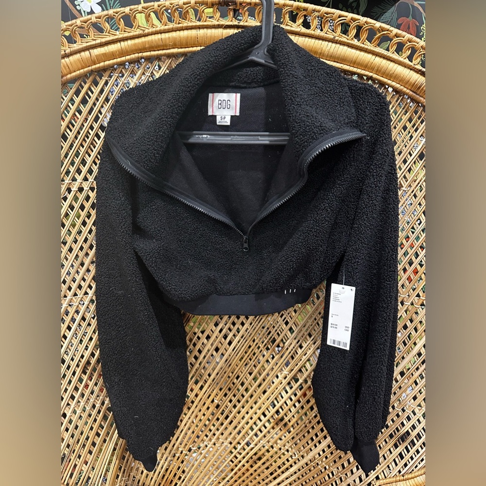 UO New Lead Quarter Zip Cropped Sweatshirt